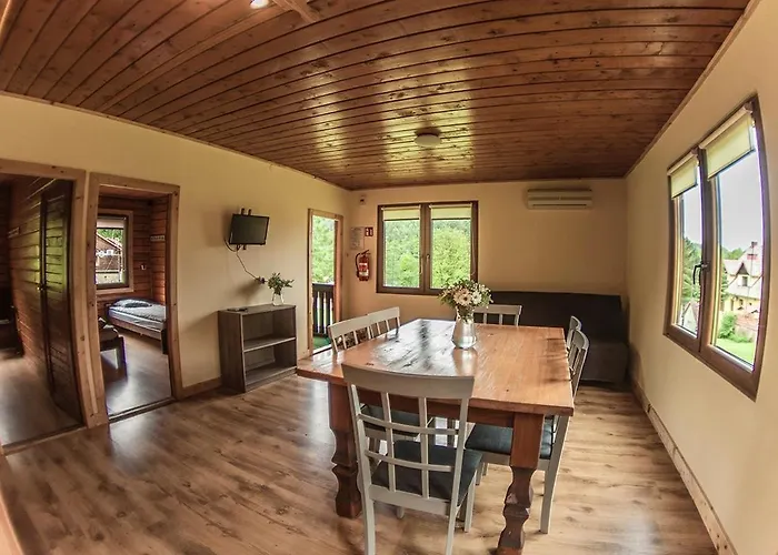 Zloty Potok Resort Oferta Lato 2026 Domki Nad Jeziorem Zlotnickim Prywatna Plaza Camping Pokoje Tuz Przy Lesie Oraz Restauracja, Poland