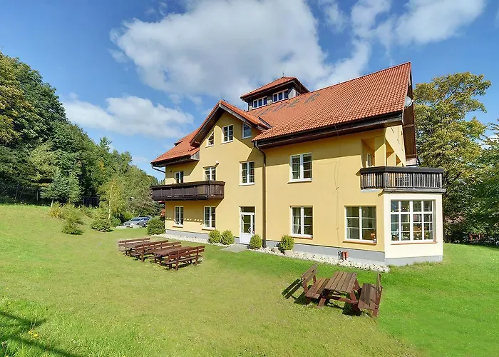 Hotel Belweder - Przy Hotelu Golebiewski Karpacz, Poland